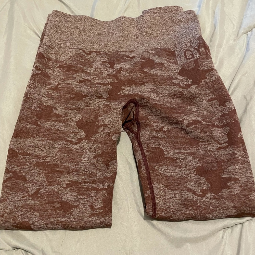COPY - Gymshark maroon camo leggings
